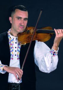 CLAUDIU-CONSTANTIN COTÎRLĂ - Artist instrumentist- vioară