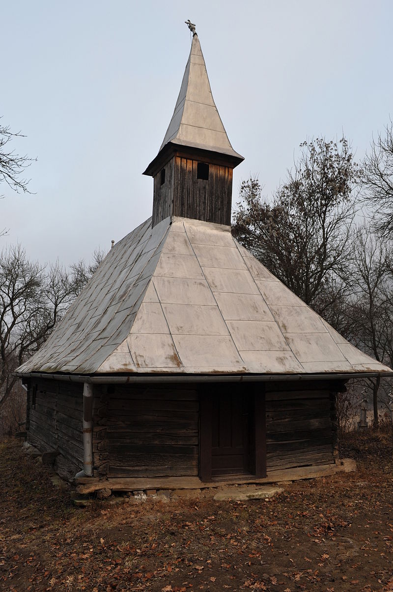 BISERICA DE LEMN DIN BĂGACIU